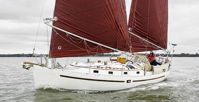 Freedom 33 e l'armo a wishbone