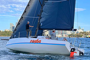 Farr X2 perde la deriva
barca capovolta e 2 naufraghi