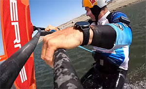 55,97 nodi sul windsurf
è record per  Dunkerbeck