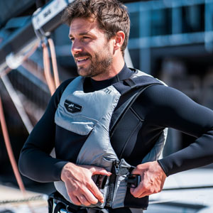 Negli Usa stretta sui 
giubbotti per le derive