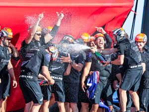 Coppa America: infranto
il sogno di Luna Rossa