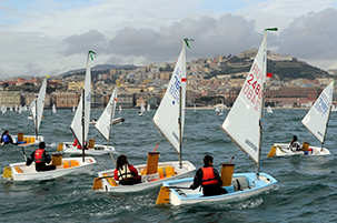 Salpa il "Trofeo Campobasso":
optimist in regata a Napoli