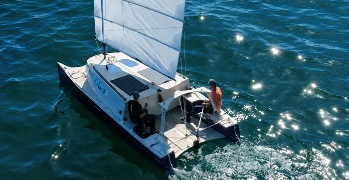 WildKat, il catamarano da campeggio