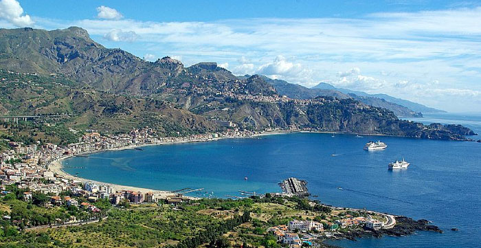 Nel golfo di Taormina