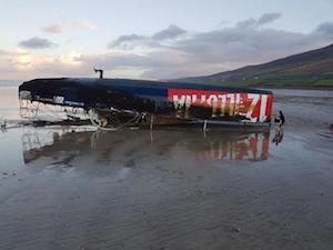 Spiaggiato in Irlanda
il class 9,50 di Michele Zambelli