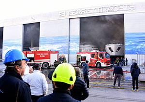 Incendio al cantiere Ferretti
distrutto yacht di 30 metri