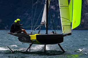 Sul lago di Garda si "vola"
con la Foiling Week