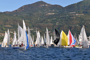 Salpa il Trofeo Gorla
sulle acque del Garda
