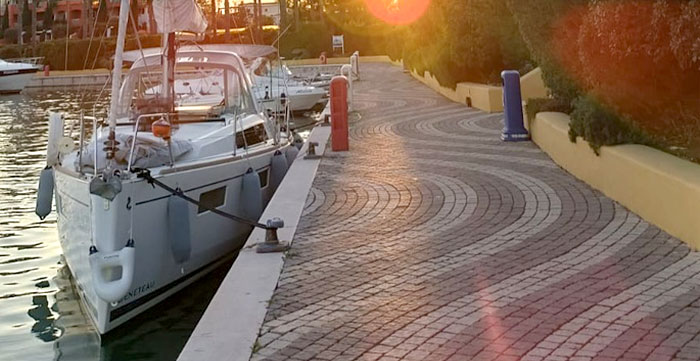 Sosta nel porto degli Argonauti