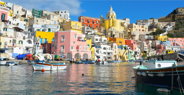 L'arte sbarca a Procida