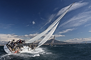 Altura nel golfo Partenopeo
con la Regata dei Tre Golfi