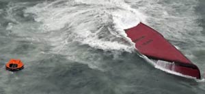 Cargo si rovescia
disastro in Giappone