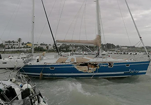 Porto Cesareo: mareggiata
affonda e danneggia barche