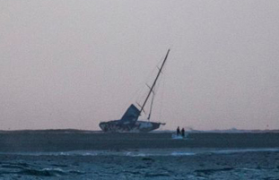 Vor: “Team Vestas Wind”
 finisce sulla barriera corallina