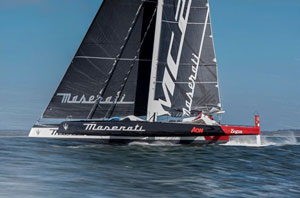 Maserati batte Powerplay.
Suo il record della Manica