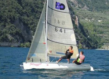 Derive in regata sul Garda
con la “Fitzcarraldo Cup”