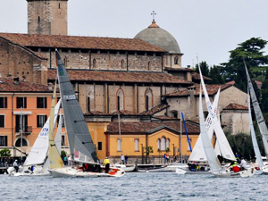 Trans Lac en Du
regata al chiar di luna