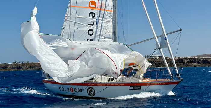 Golden Globe Race, Lodolo spinge