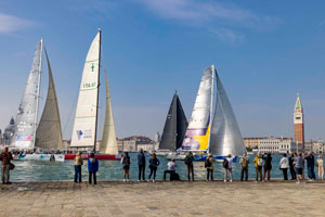 Maxi yacht 
e solidarietà a Venezia