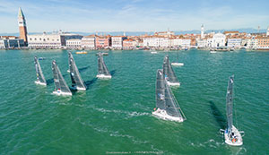 Nastro Rosa Veloce
Venezia-Genova no stop
