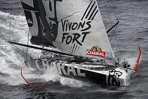 Vendée Globe: “Charal”
danneggiato, torna in porto