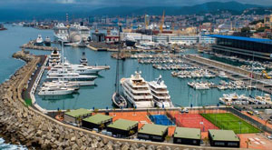 Genova chiama 
i superyacht