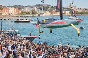 Luna Rossa
tocca l'acqua a Cagliari