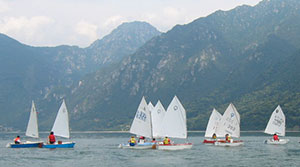 Derive in gara
sul lago di Idro