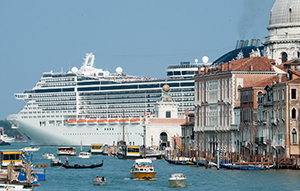 Stop grandi navi a Venezia
il Governo vara il decreto