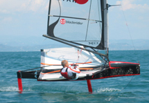 Moth \"in volo\"
sulle acque del Garda