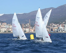 "Imperia Winter Regatta"
derive in gara!